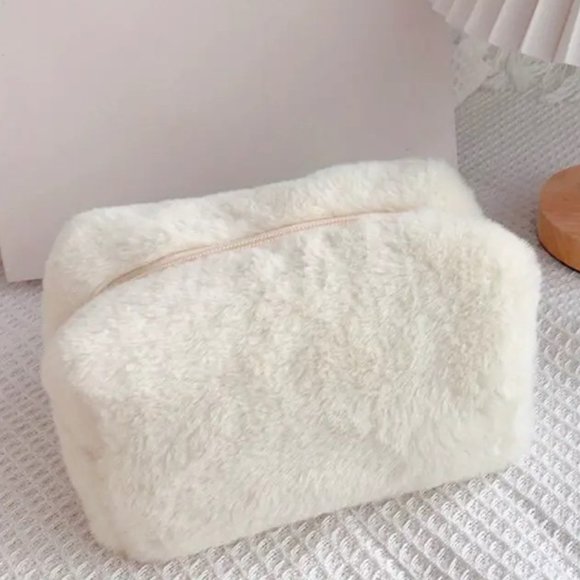 Fuzzy Cosmetic Bag Makeup Travel Organize Clutch Toiletry Pink or White Weekend - Picture 3 of 9